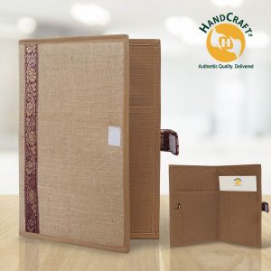 FF 003 composite: beige cover with maroon floral band, tan edging and hook-and-loop tab; inset shows two pockets, a pen holder, pen and card.